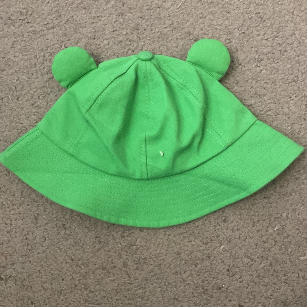 Hat - Picture 2 of 3